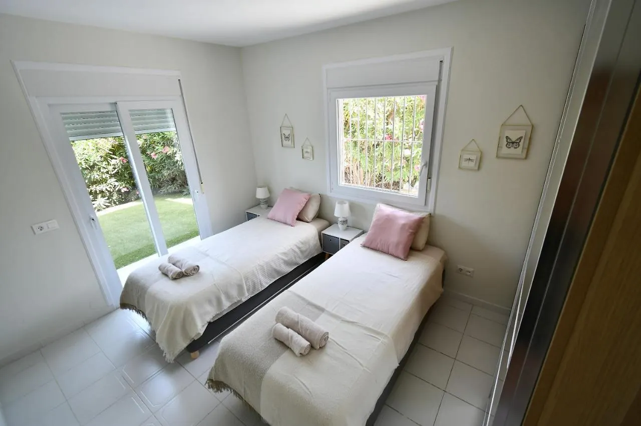 Villa With Separate Apartment El Faro 0*,  Spain