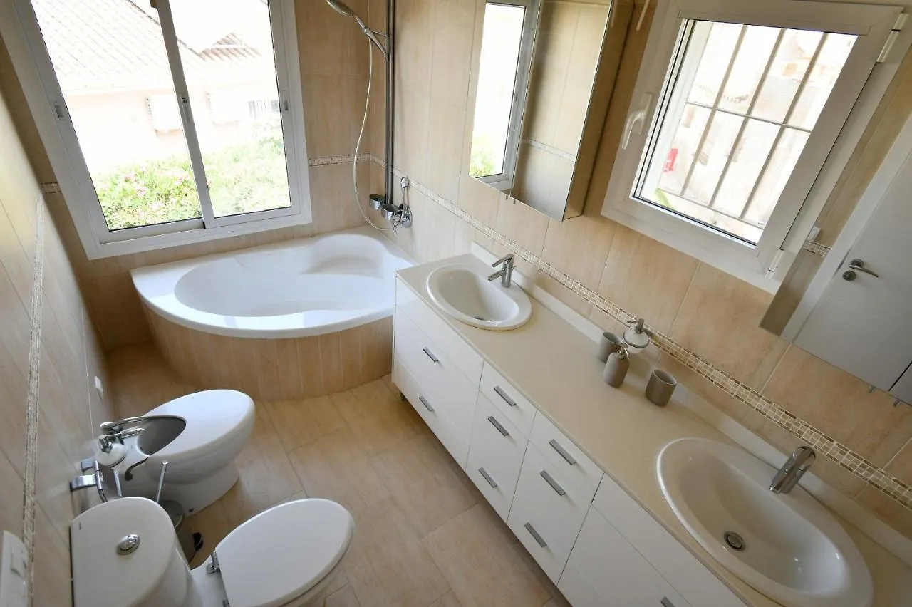 Villa With Separate Apartment El Faro